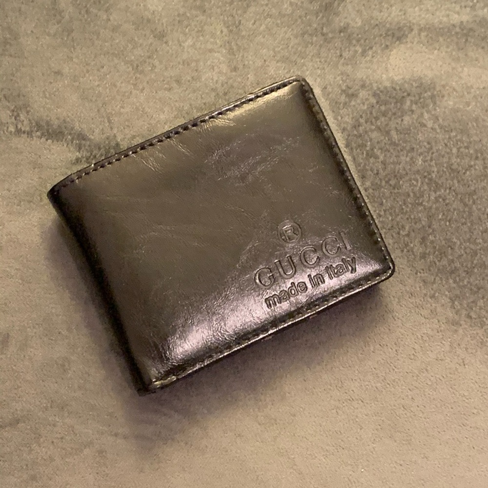 men’s Gucci wallet